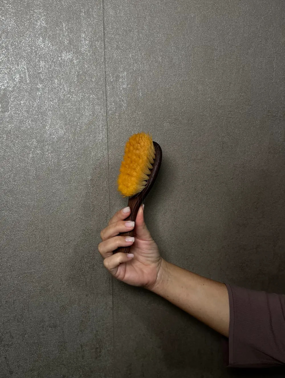 Face Brushing